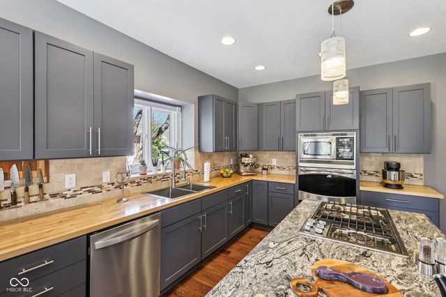 10276 Springstone Road, Fishers, IN 46055