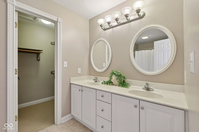 10276 Springstone Road, Fishers, IN 46055