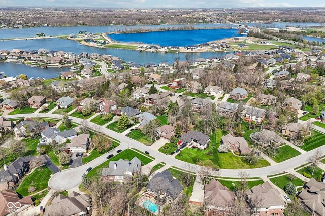 10276 Springstone Road, Fishers, IN 46055
