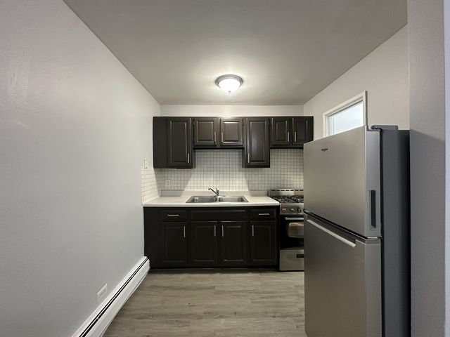 4537 N Dover Street 2D, Chicago, IL 60640