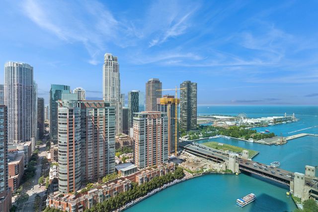 363 E Wacker Drive 2106, Chicago, IL 60601