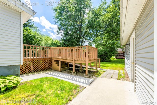 279 N Howard Avenue, Sanilac Township, MI 48422