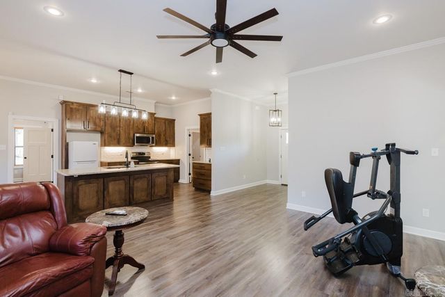 454 Mackenzie, Sheridan, AR 72150