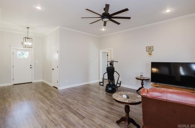 454 Mackenzie, Sheridan, AR 72150