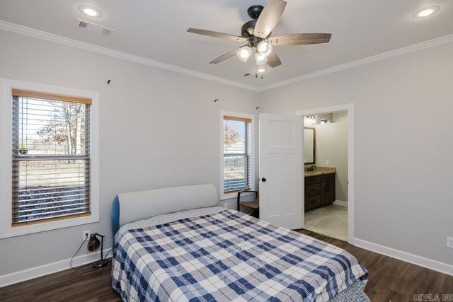 454 Mackenzie, Sheridan, AR 72150