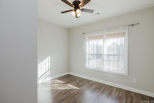 454 Mackenzie, Sheridan, AR 72150