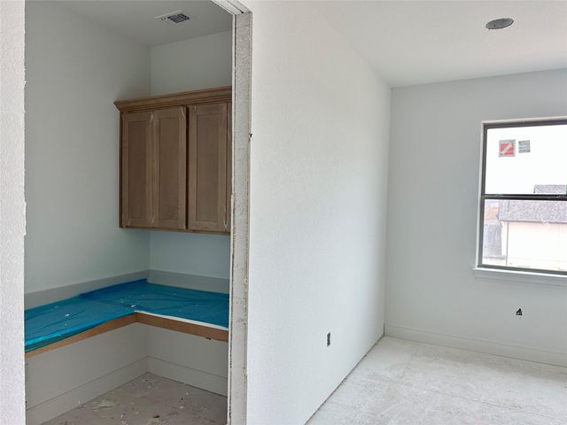 150 Firethorn LOOP, Bastrop, TX 78602