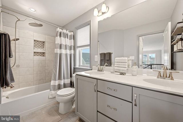 112 FARGO LN, Martinsburg, WV 25403