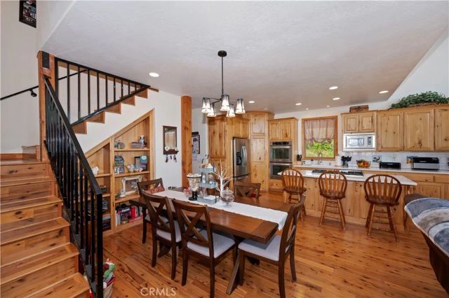 30 Park Drive, Running Springs, CA 92382