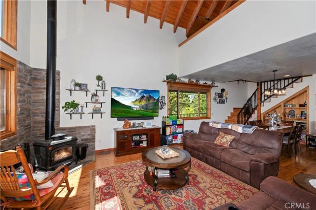 30 Park Drive, Running Springs, CA 92382