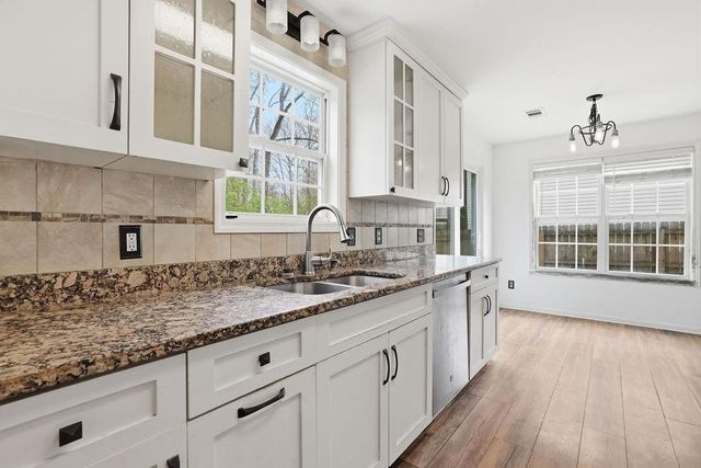 147 Richmond Drive, Dawsonville, GA 30534