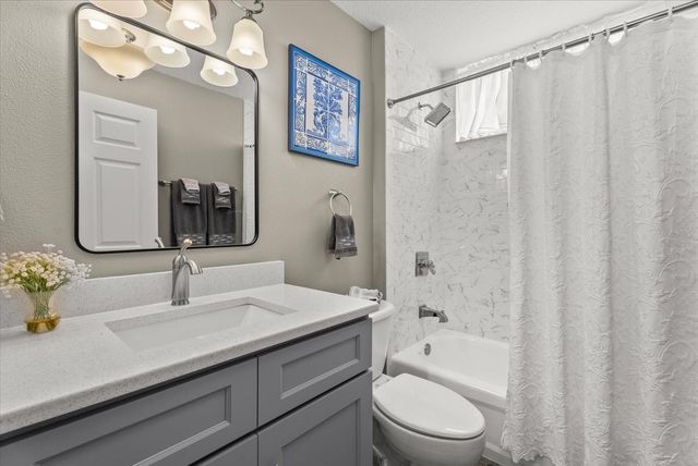 7107 BOCA GROVE PLACE 104, Lakewood Ranch, FL 34202