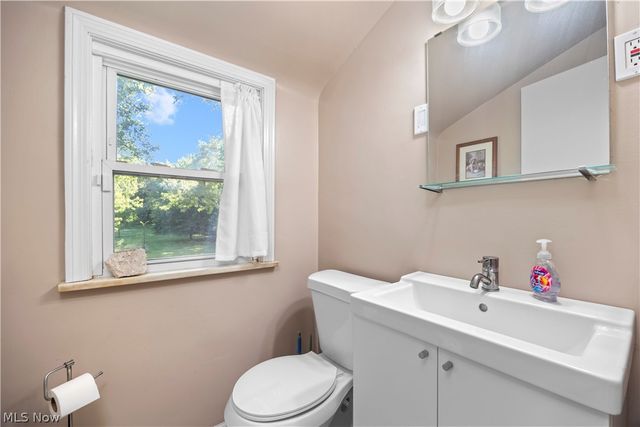 4480 Ammon Road, South Euclid, OH 44143