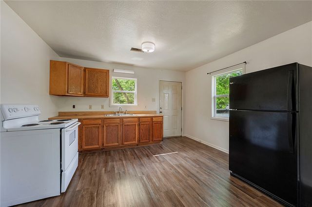 400 Robertson Street, Bryan, TX 77803