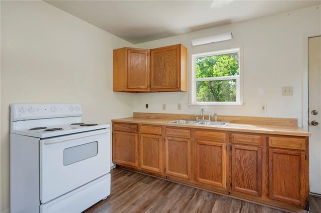 400 Robertson Street, Bryan, TX 77803