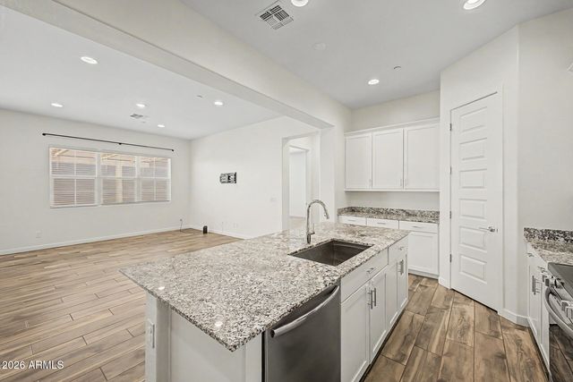 3861 E RAINBOW Drive, Chandler, AZ 85249