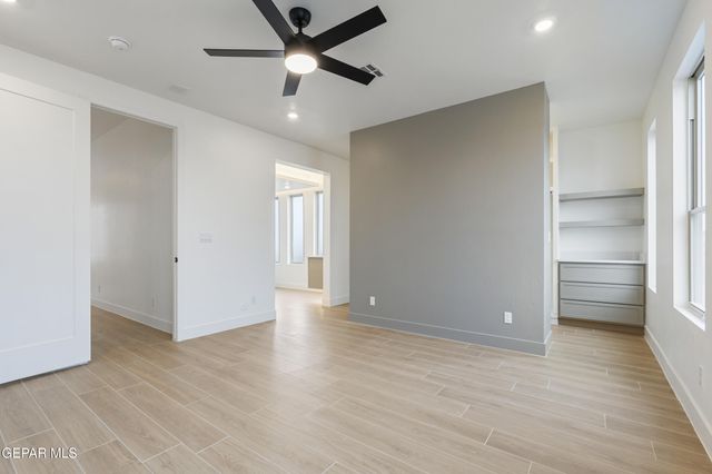 629 Paseo De La Reina Street, Horizon City, TX 79928