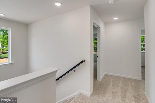 35619 PINE NEEDLE LN, Locust Grove, VA 22508