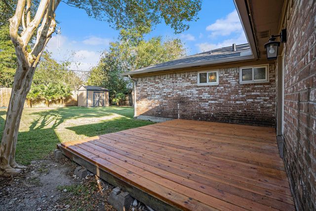 702 Reynolds Avenue, League City, TX 77573