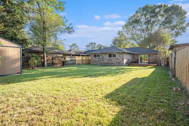 702 Reynolds Avenue, League City, TX 77573