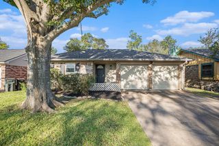 702 Reynolds Avenue, League City, TX 77573
