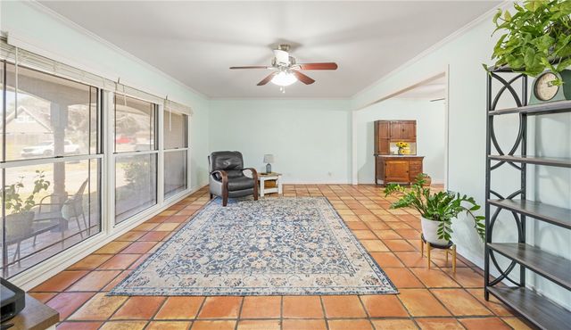 106 Georgia Pl, Portland, TX 78374