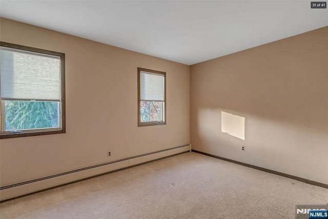 88 Van Blarcom Lane, Wyckoff, NJ 07481