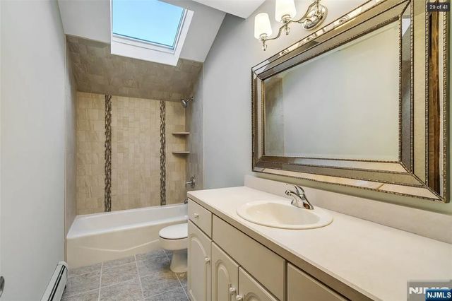 88 Van Blarcom Lane, Wyckoff, NJ 07481