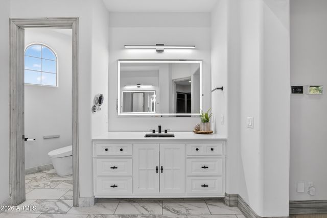 2748 E WARBLER Road, Gilbert, AZ 85297