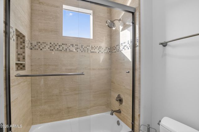 2748 E WARBLER Road, Gilbert, AZ 85297