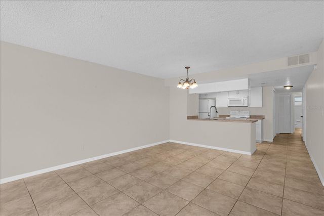 2731 N POINCIANA BOULEVARD 107, Kissimmee, FL 34746