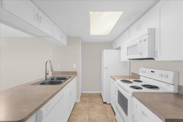 2731 N POINCIANA BOULEVARD 107, Kissimmee, FL 34746