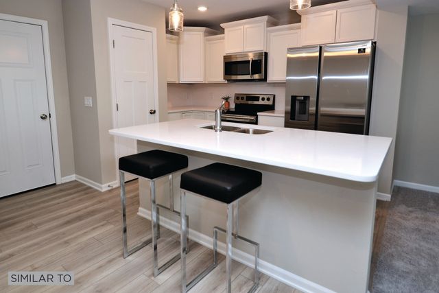 600 NE Hart Lane, Ankeny, IA 50021