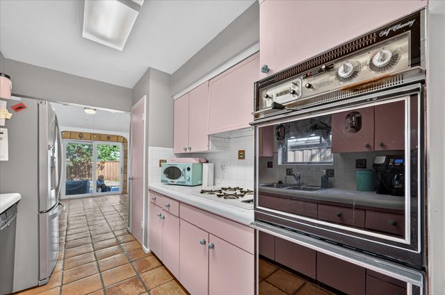 1110 Vegas Drive, Garland, TX 75042