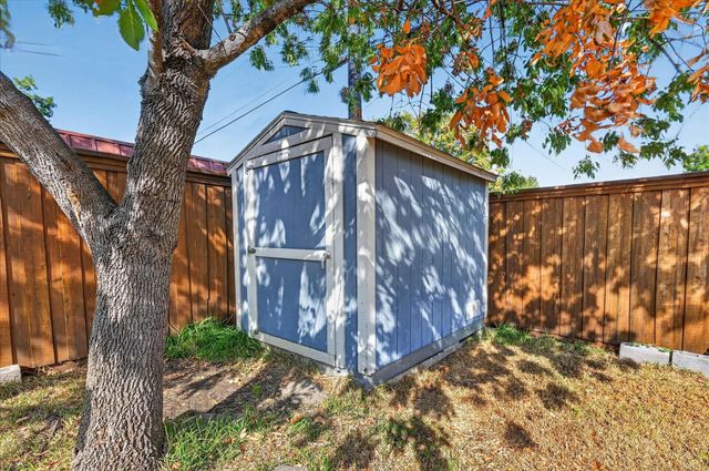 1110 Vegas Drive, Garland, TX 75042