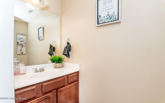 11515 Top Walnut Loop, Louisville, KY 40229