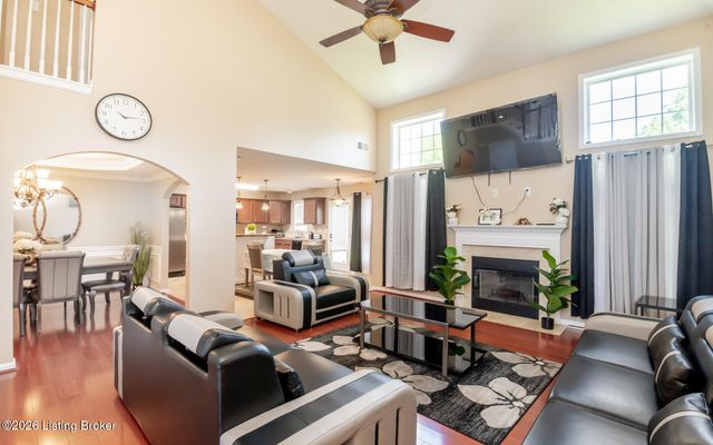 11515 Top Walnut Loop, Louisville, KY 40229