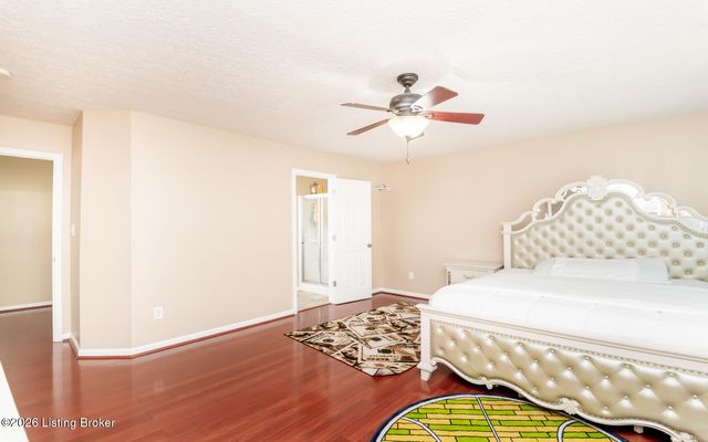 11515 Top Walnut Loop, Louisville, KY 40229