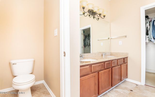 11515 Top Walnut Loop, Louisville, KY 40229