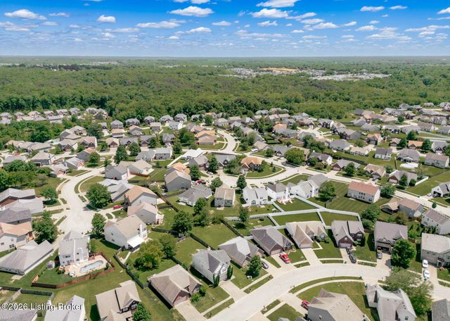 11515 Top Walnut Loop, Louisville, KY 40229
