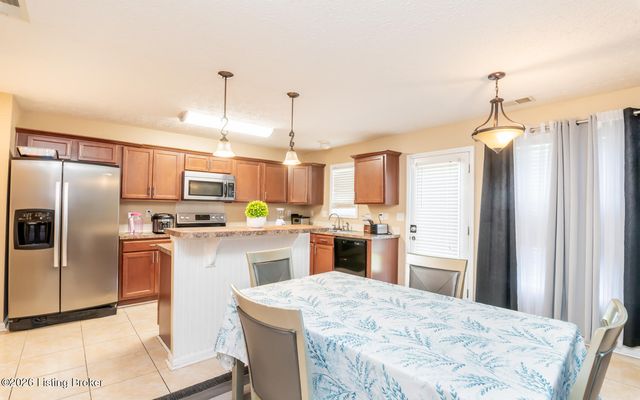 11515 Top Walnut Loop, Louisville, KY 40229