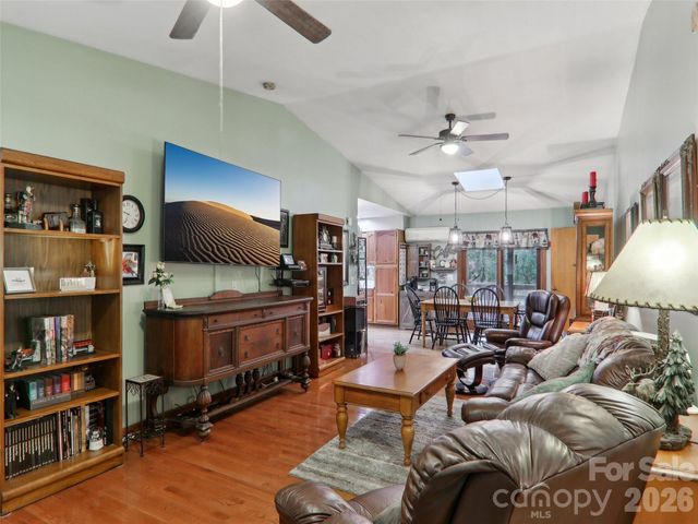 457 Shady Ridge Road, Waynesville, NC 28785