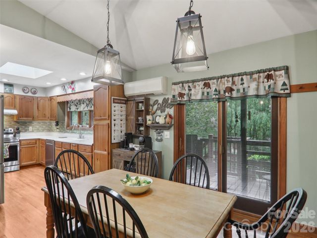 457 Shady Ridge Road, Waynesville, NC 28785