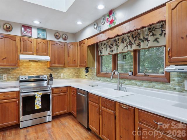 457 Shady Ridge Road, Waynesville, NC 28785