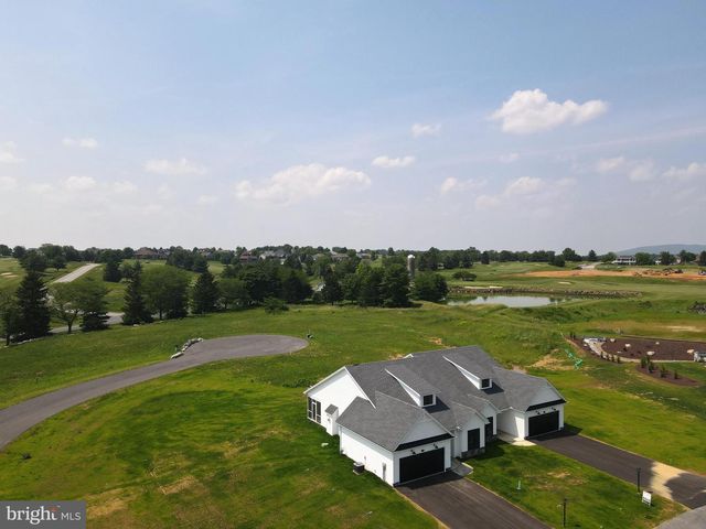 4581 RANGE RUNNER DR, Fayetteville, PA 17222