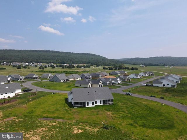 4581 RANGE RUNNER DR, Fayetteville, PA 17222