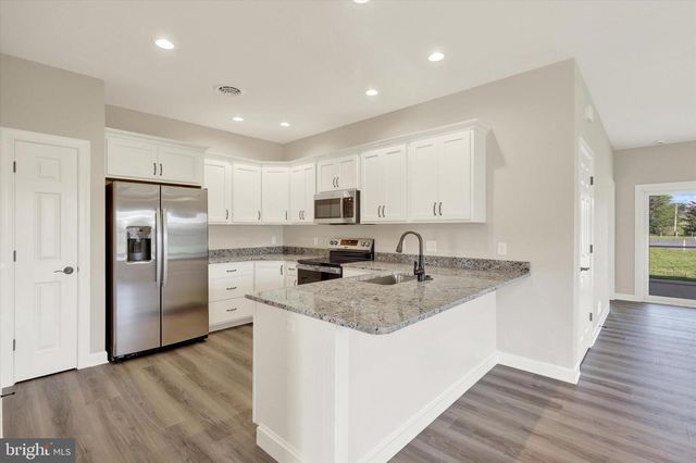 4581 RANGE RUNNER DR, Fayetteville, PA 17222