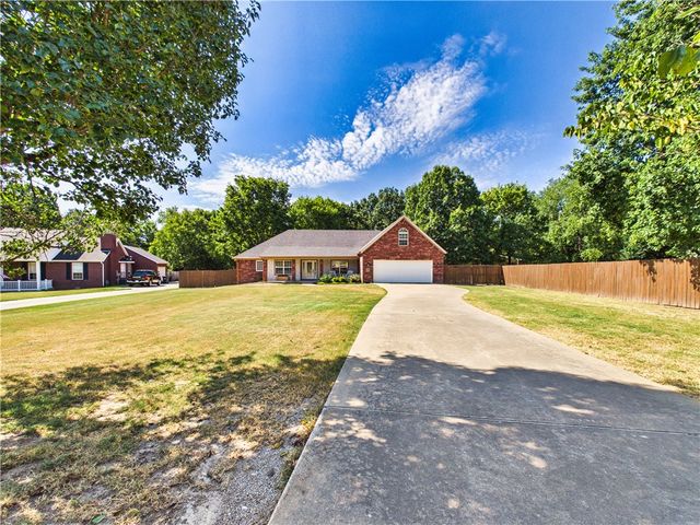 143 Pueblo Drive, Rogers, AR 72756