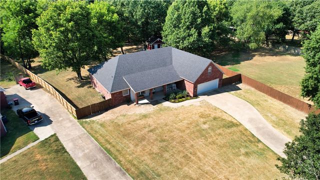 143 Pueblo Drive, Rogers, AR 72756