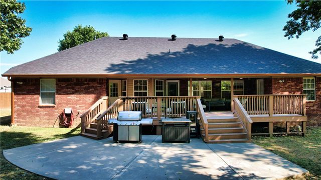 143 Pueblo Drive, Rogers, AR 72756